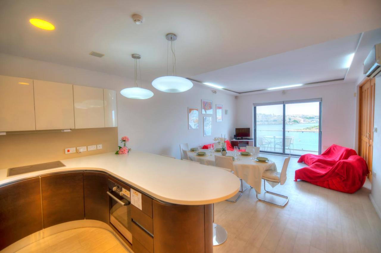 Bright And Spacious 3 Bedroom Apartment With Breathtaking Views - Goslm-5 Sliema Extérieur photo