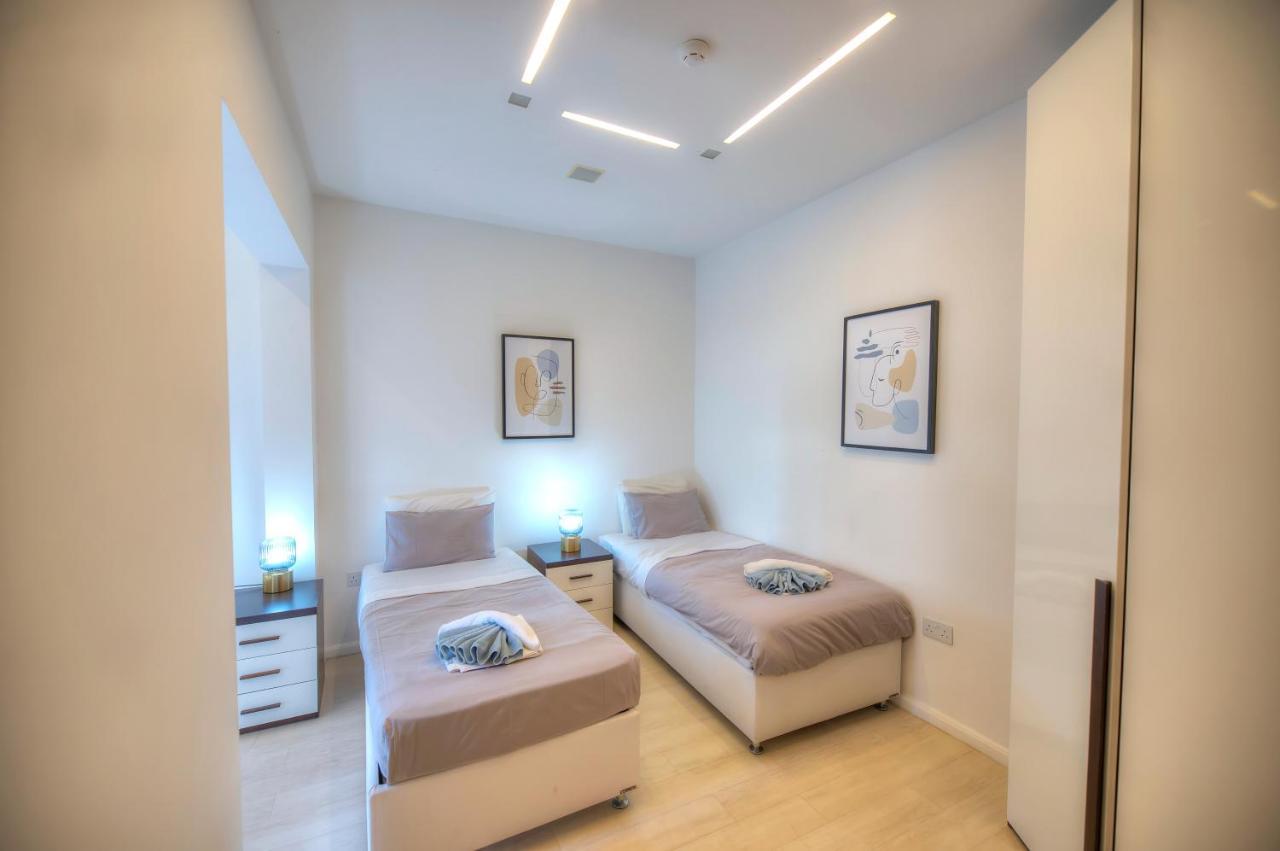 Bright And Spacious 3 Bedroom Apartment With Breathtaking Views - Goslm-5 Sliema Extérieur photo
