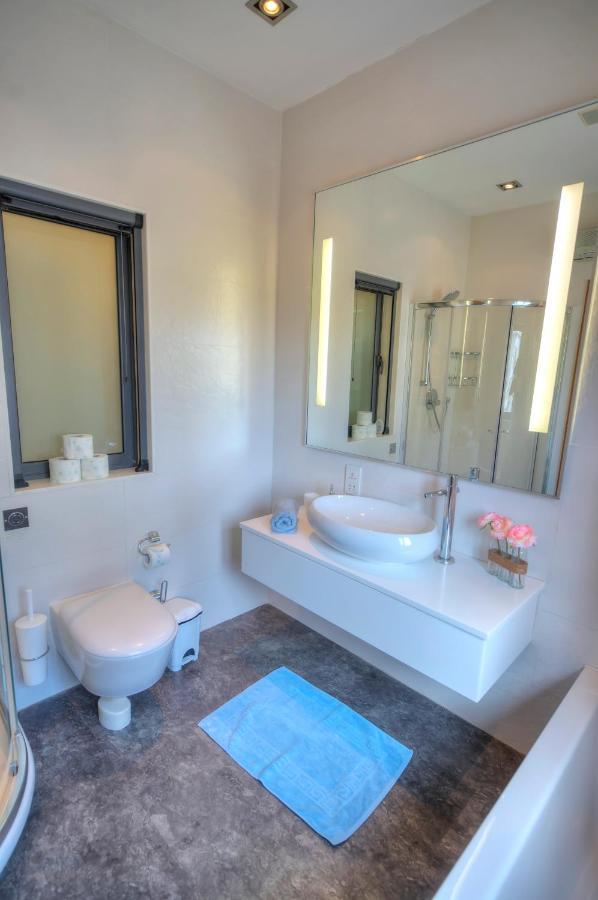 Bright And Spacious 3 Bedroom Apartment With Breathtaking Views - Goslm-5 Sliema Extérieur photo