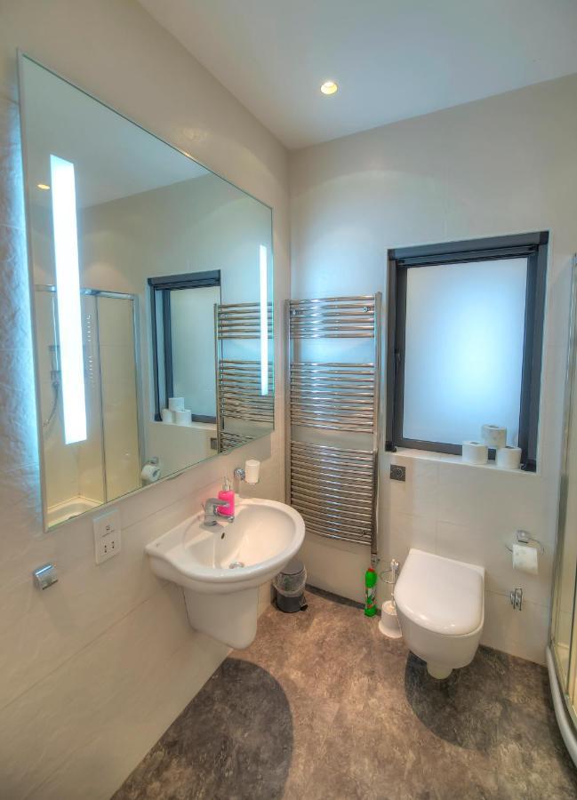 Bright And Spacious 3 Bedroom Apartment With Breathtaking Views - Goslm-5 Sliema Extérieur photo