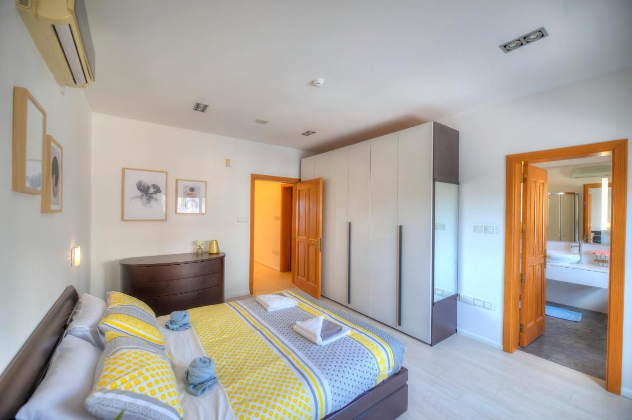 Bright And Spacious 3 Bedroom Apartment With Breathtaking Views - Goslm-5 Sliema Extérieur photo