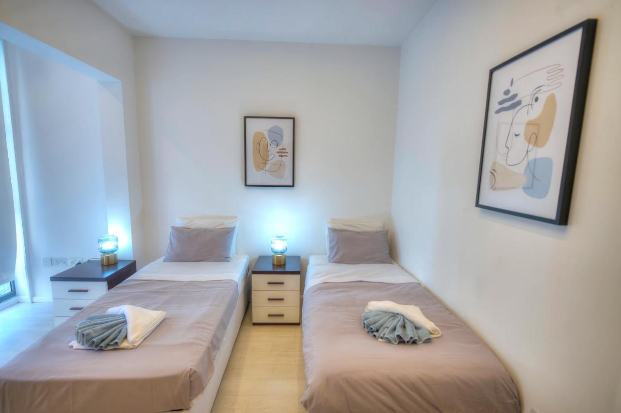 Bright And Spacious 3 Bedroom Apartment With Breathtaking Views - Goslm-5 Sliema Extérieur photo