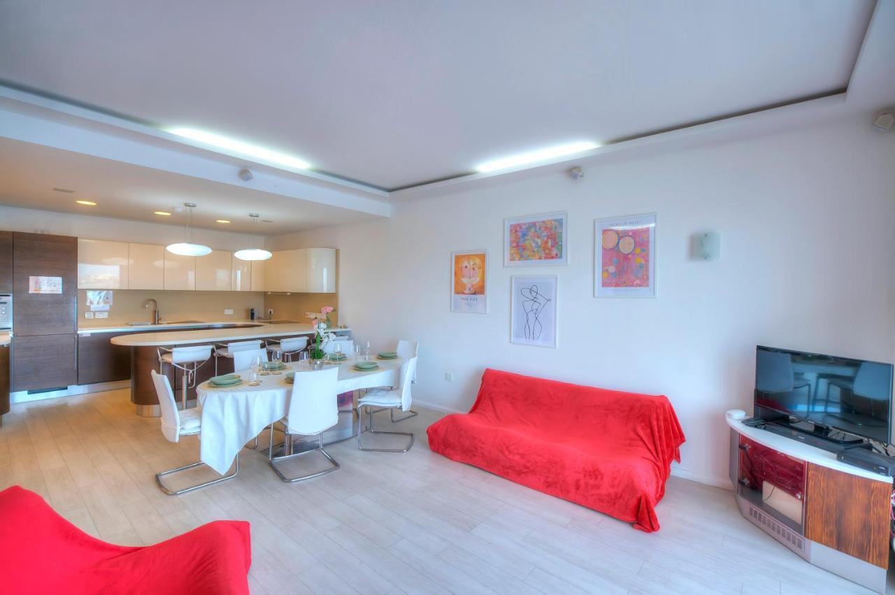 Bright And Spacious 3 Bedroom Apartment With Breathtaking Views - Goslm-5 Sliema Extérieur photo